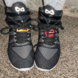 Nfinity Black Titan Onyx Cheer shoes, size 7.5!